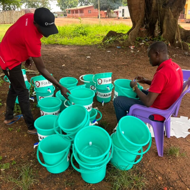 ForAfrika-team-preparing-the-handwashing-stations-at-Mongoumba-Central-African-Republic.-ForAfrika-Yonic-Gaombalet