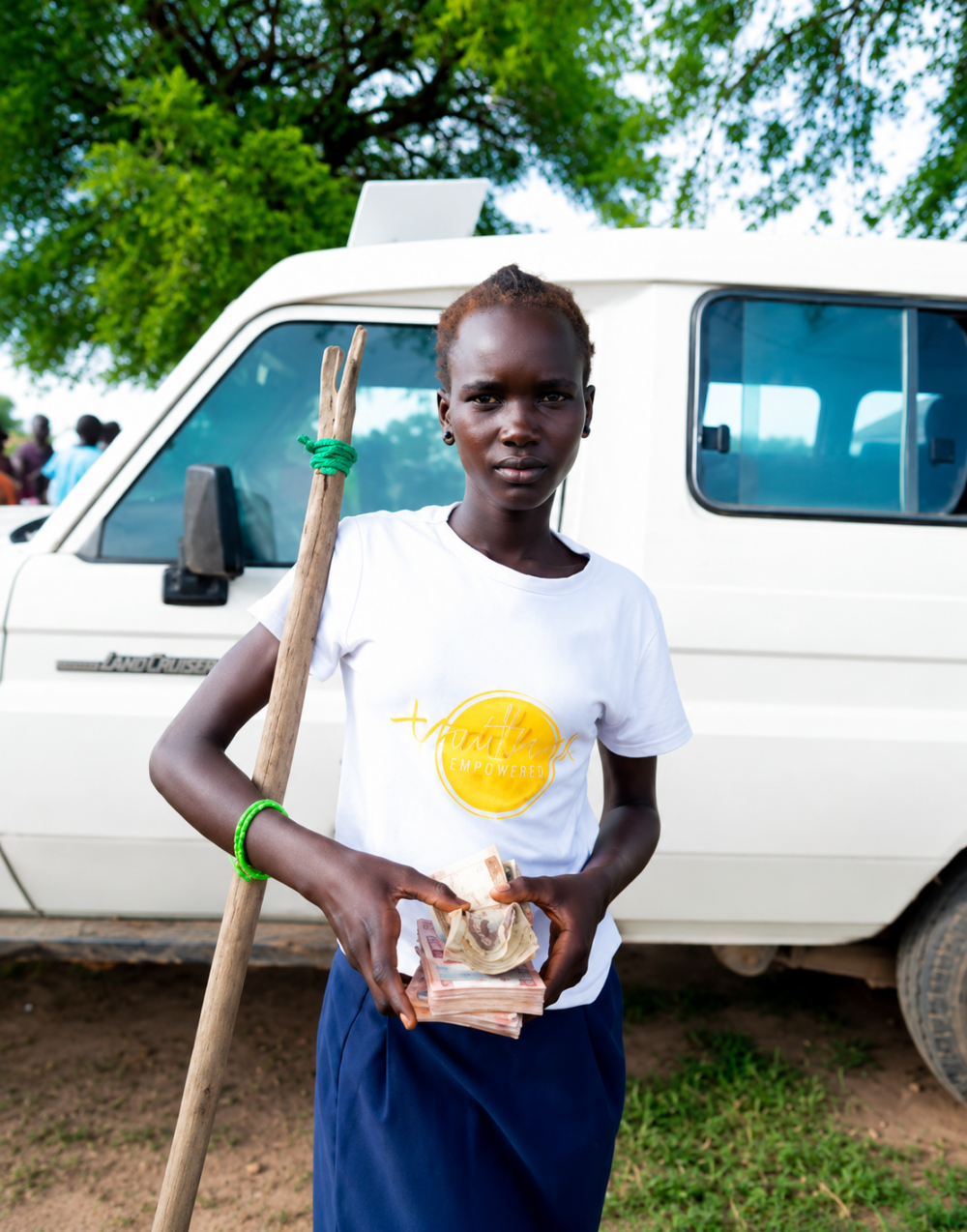 Nyayai-Ayiiki-after-receiving-cash-from-ForAfrika.-Photo-by-MEAL-Officer-Majook-Noon-ForAfrika